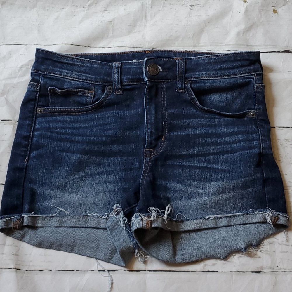 American Eagle Hi-Rise Shortie Size 6